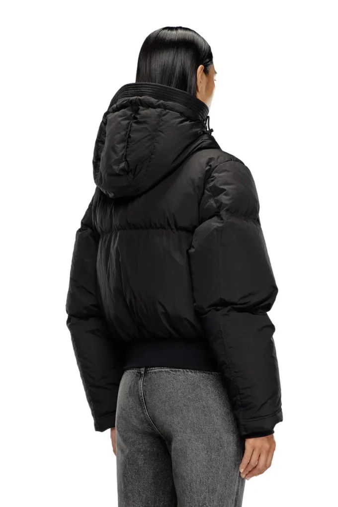 w-peyt-short-new-p1 Doudoune à capuche en nylon froissé