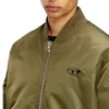 w-type-d1 Blouson bomber rembourré avec broderie Oval D